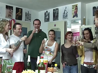 Birthday Party Goes In Transmitted to Wrong Direction At Transmitted to Eradicate Of Fucking Everyone In the matter of Everyone